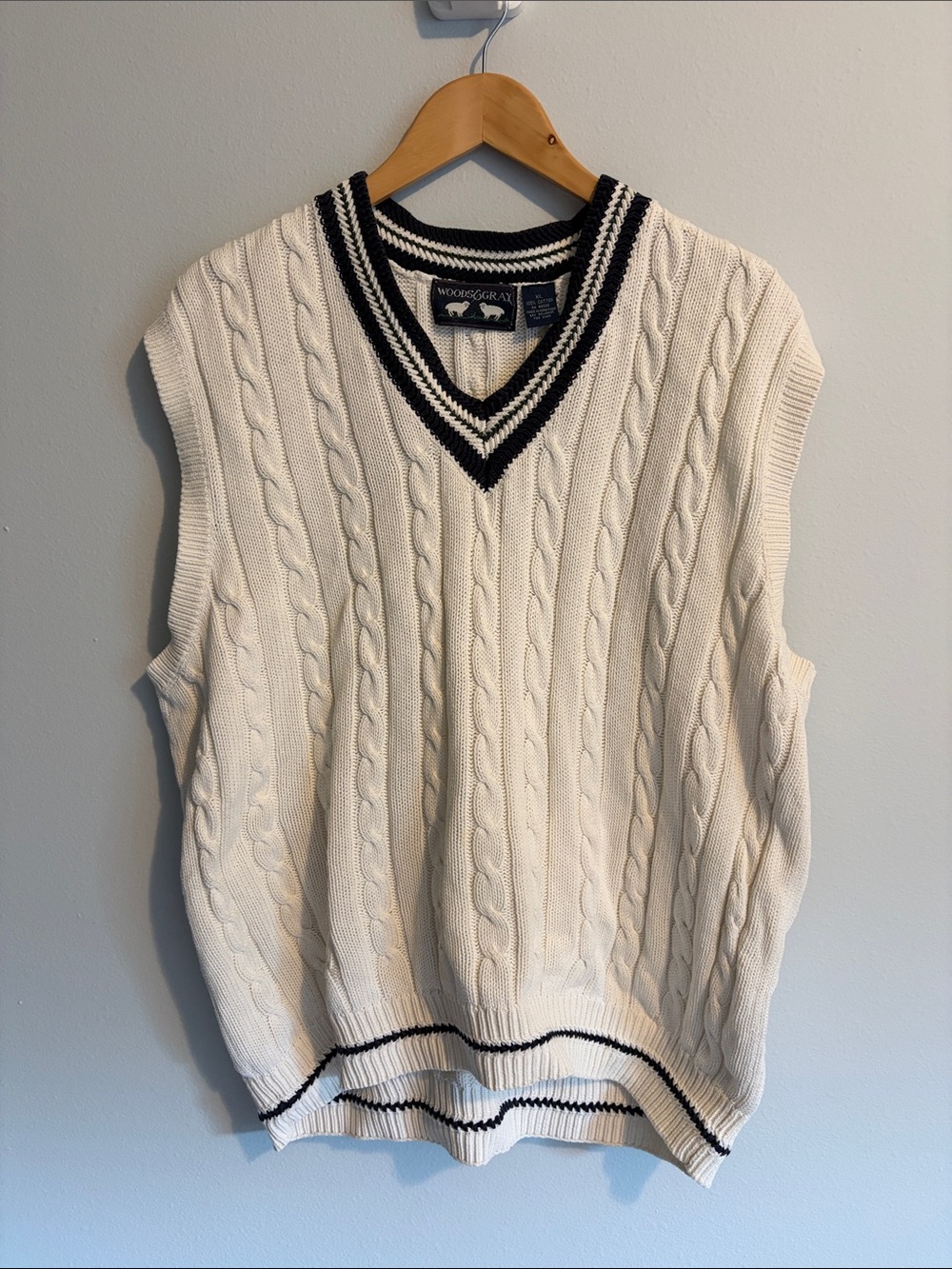 Woods & Gray Cream Cable-Knit V-Neck Sweater Vest
